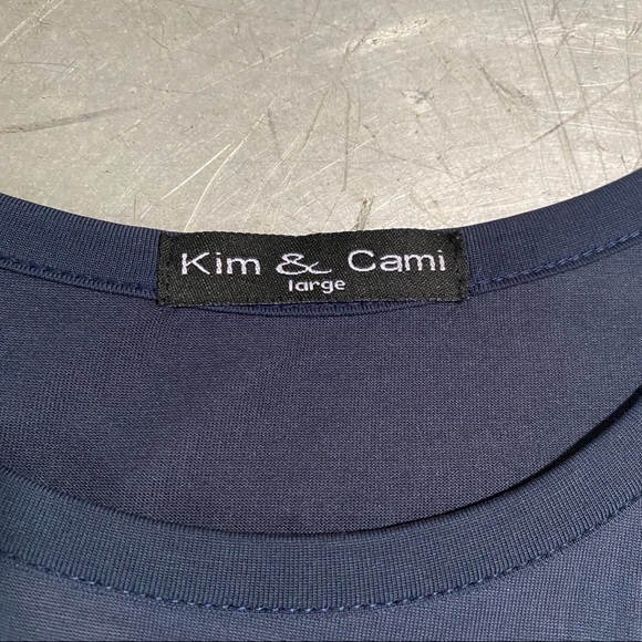 Kim & Cami short sleeve tunic - Picture 5 of 6